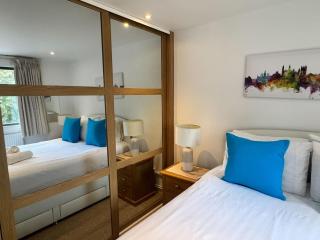 Ultra-Central 3-Bed by Jesus College with balcony - 3