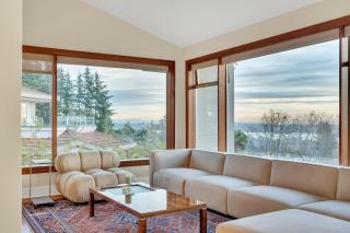 The West Vancouver Getaway Estate 5 Bedrooms - 8