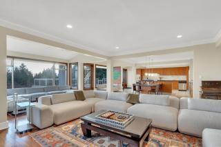 The West Vancouver Getaway Estate 5 Bedrooms - 2