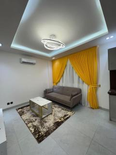 Yellow Platinium Piscine salle de sport - 1