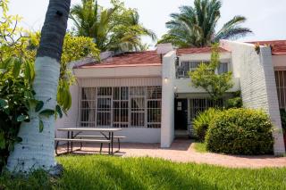 Villa serena para 10 personas con alberca, jardines y playa - 8