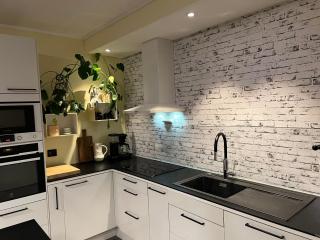 Cozy apartment with three bedrooms and parking - 3