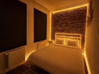 Nu 7 Historic Galata Home, Authentic Character - 7