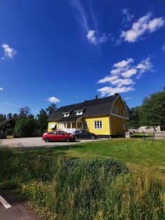 Your home away from home near Volvo CE, work and vacation - 5