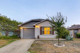 Easy Airport Access! Austin Home w/ Patio - 6