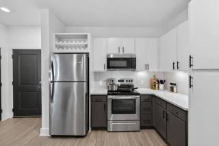 Luxury 1BR, Cinema, Pool, Gym, PGA Frisco - 1