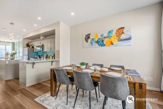 Cornerstone 3BR Home near Calgary Airport King Ensuite Central AC - 6