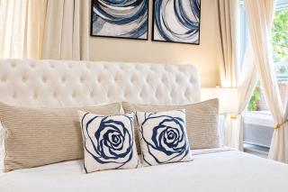 Workspace • Near Lakefront & Red Line • 6BR Apt - 3