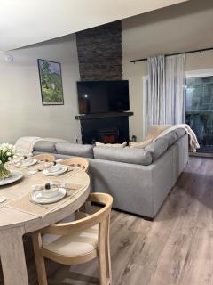 Cozy Mountain Retreat - 5