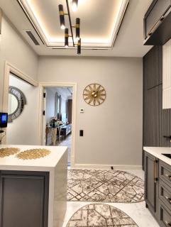 Nest One Elegant 2 Bedroom Residence - 6