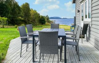 4 Bedroom Beautiful Home In Svortevik - 9