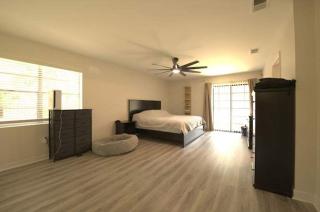 Pet Friendly Home with Private Pool Home Gym Ping Pong Table & Wifi - 7
