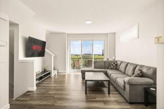 Skyview Ranch 3BR Home near Calgary Airport Lake Views Garage Family Friendly - 5