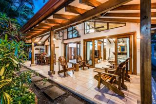 150 ft to Sand & Surf - 3 BR Beach House & Pool - 0