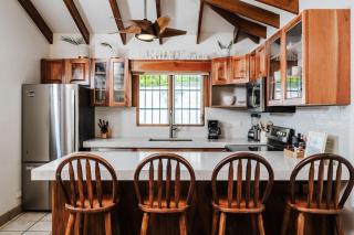 150 ft to Sand & Surf - 3 BR Beach House & Pool - 3