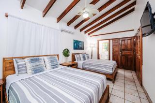 150 ft to Sand & Surf - 3 BR Beach House & Pool - 2