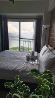 Rm Staycation TaalView Smdc - 9