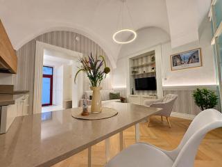 UpperStreet Apartments - 6