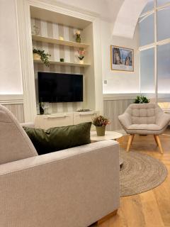 UpperStreet Apartments - 1