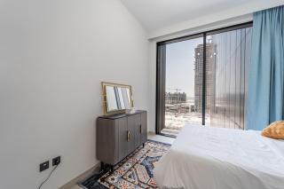 Ultra Luxury and New Downtown Escape with Pool View - 6