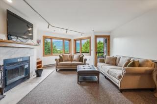 Highridge Condo Unit B10 - 7