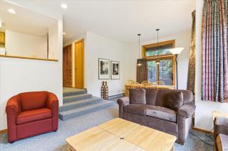 Highridge Condo Unit F2 - 7