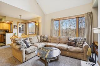 Highridge Condo Unit J5 - 9
