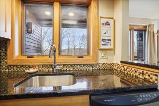 Highridge Condo Unit J5 - 2