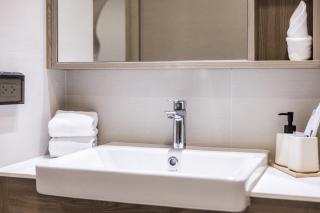 Laguna Skypark 1BR Golf View Rooftop Pool - 1