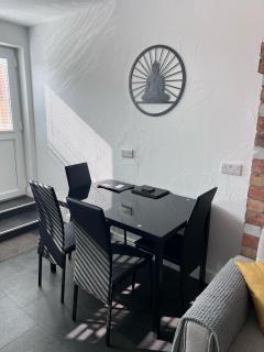 Modern Studio Flat, Hathern location - 3