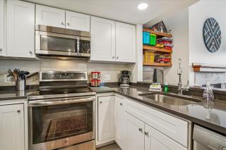 Highridge Condo Unit B20 - 4