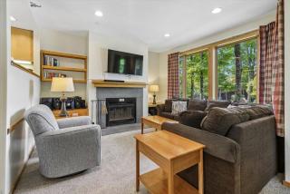 Highridge Condo Unit D18 - 6