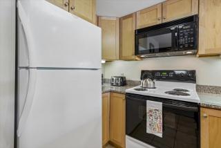 Highridge Condo Unit D18 - 1