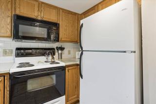 Highridge Condo Unit C1 - 4