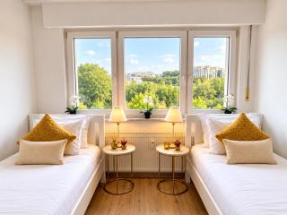 Inviting Apartment with parking and scenic view - 1
