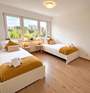 Inviting Apartment with parking and scenic view - 2
