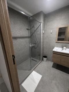 Elegant studio neuf climatisé vue mer avec piscine - 6