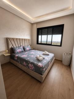 Elegant studio neuf climatisé vue mer avec piscine - 1