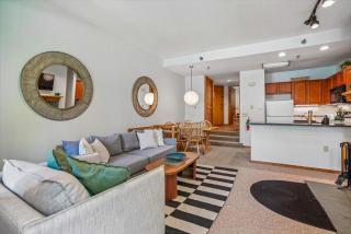 Highridge Condo Unit D5 - 6