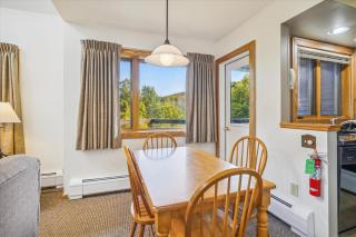 Highridge Condo Unit J3 - 4