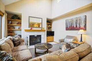 Highridge Condo Unit J5B - 0