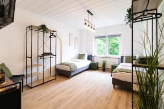 Livesto EasyCrew Zentral 2 moderne 3 und 4 Zimmer Apartments 6 bis 8 Pers TV WIFI Küche Parkplatz - 9
