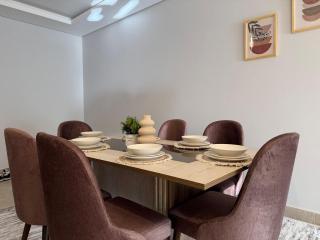 October Plaza Luxury Apartment - 4