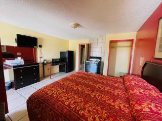 Royal Palms Motel & RV Park - 9
