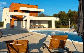 Stunning Home In Bukovica Utinjska With Sauna - 0