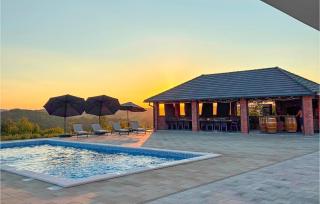 Stunning Home In Bukovica Utinjska With Sauna - 8