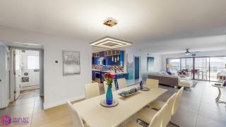 Penthouse with Sundeck Private Access to Beach and 500ft to the Village - 1