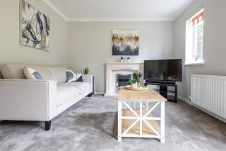 4Bed House/ sleeps 7/parking/ideal for groups - 2