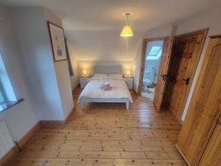 Holiday House Louisburgh Town - 2