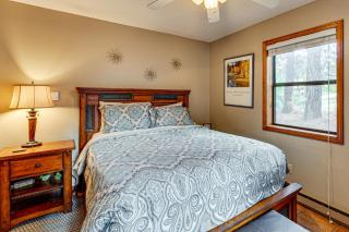 Cozy Angel Fire Condo < Half Mi to Resort! - 1